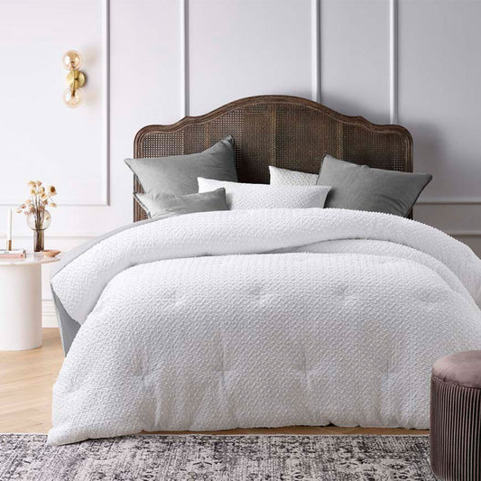 Accessorize Dotty Clip White 3 Piece Jacquard Comforter Set King