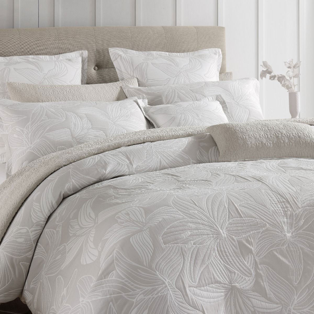 Platinum Collection Grace Dove Polyester Cotton Jacquard Quilt Cover Set Queen