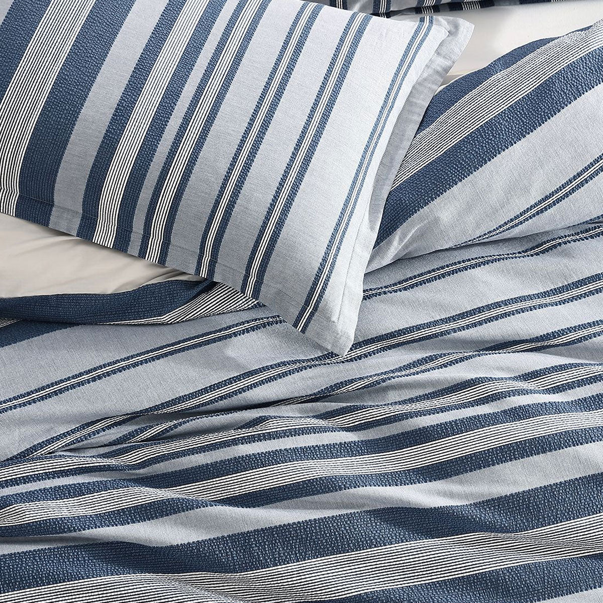 Platinum Collection Hunter Indigo 100% Cotton Seersucker Quilt Cover Set King