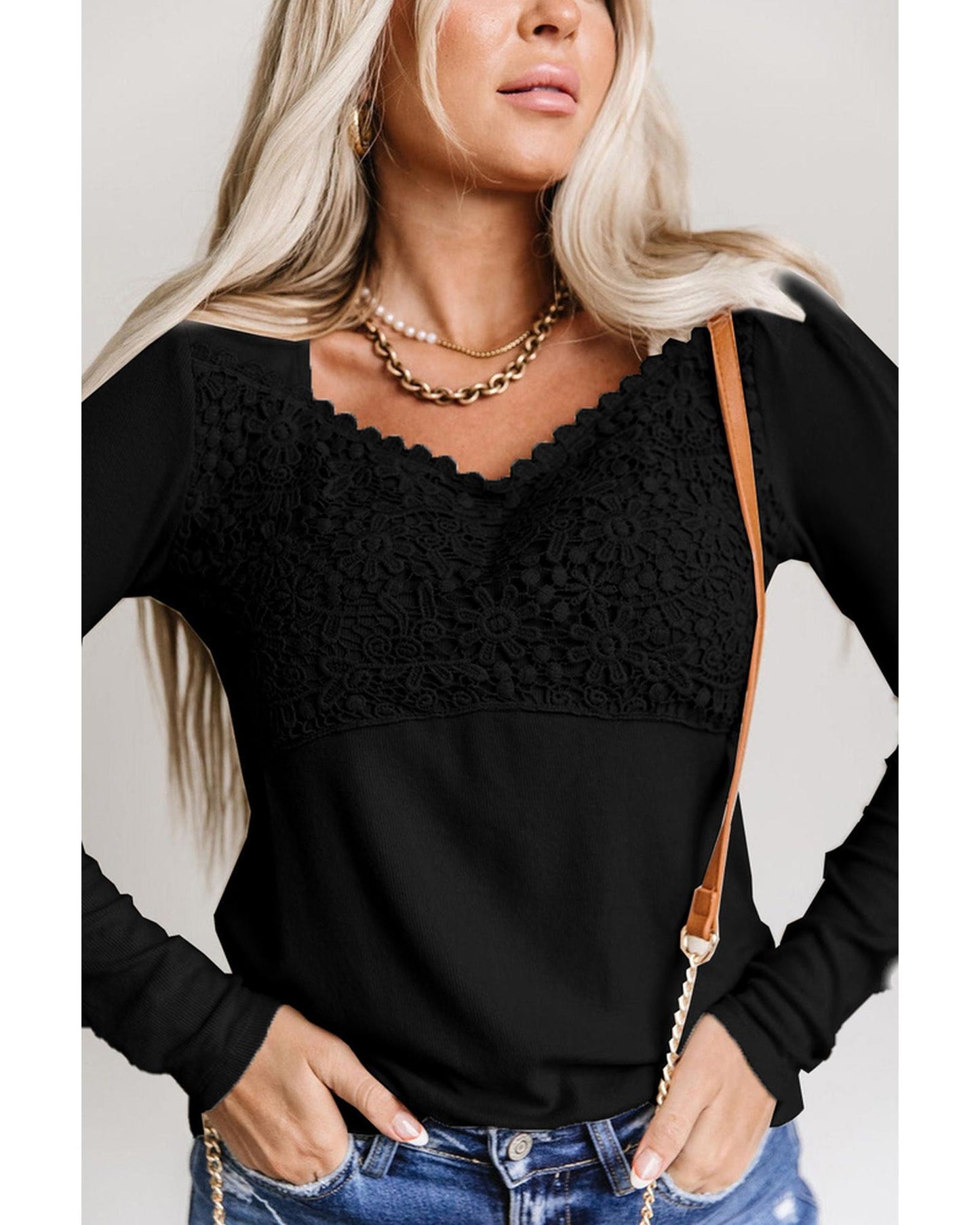 Azura Exchange Lace Crochet V Neck Top - M