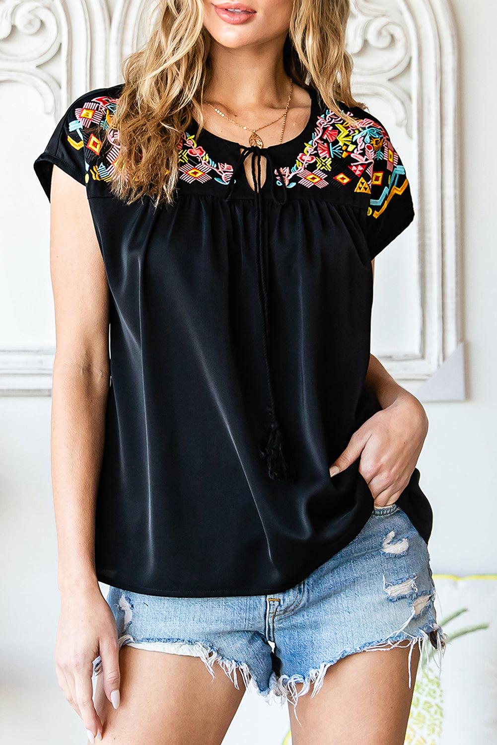 Azura Exchange Embroidered Short Sleeve Blouse - M