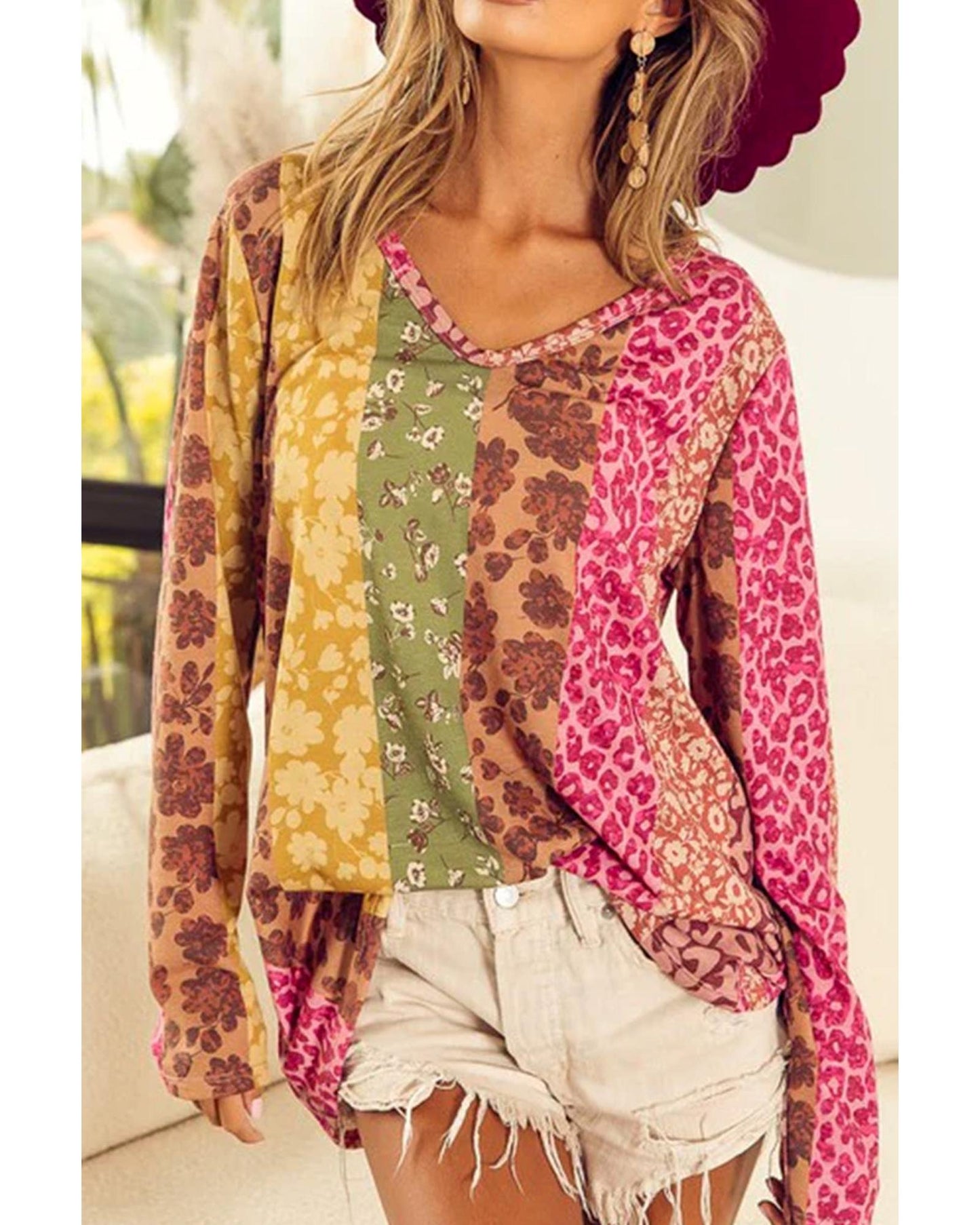 Azura Exchange Floral Leopard Mixed Print V Neck Long Sleeve Tee - M