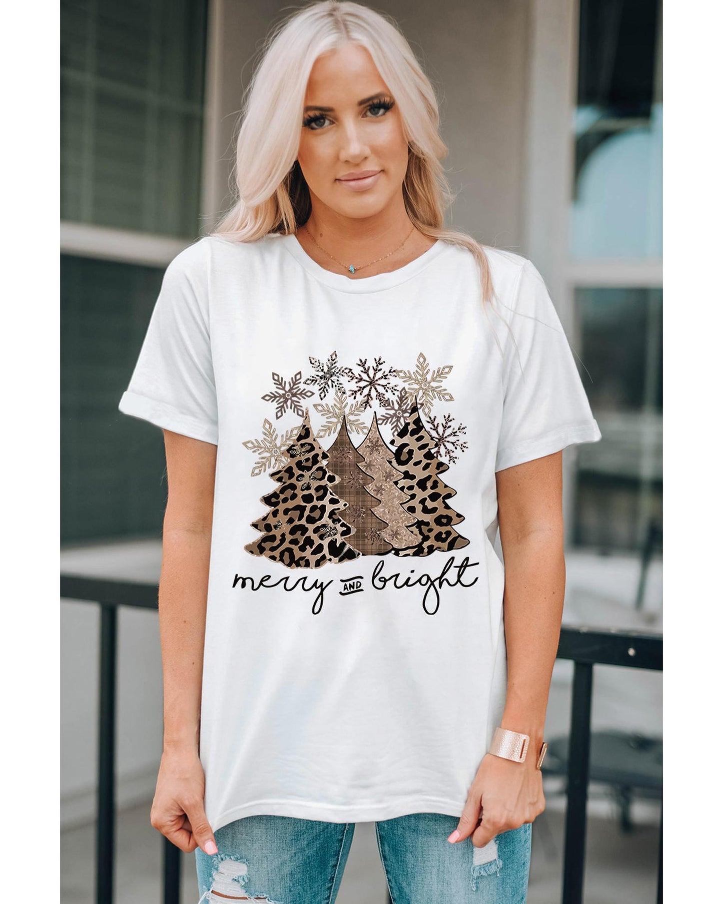 Azura Exchange Leopard Christmas Tree Graphic Print T-Shirt - L