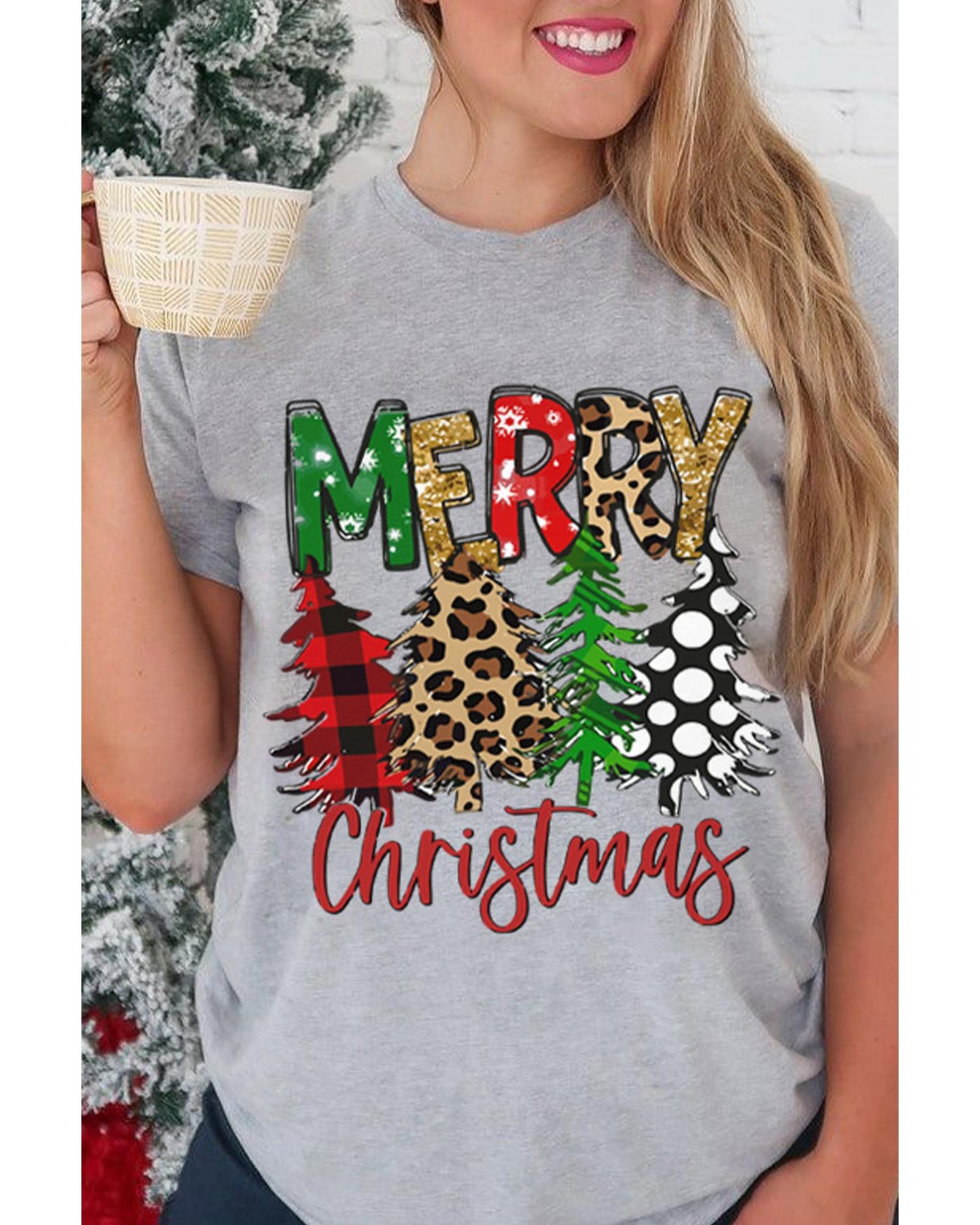 Azura Exchange Christmas Tree Pattern Crew Neck Graphic Tee - M