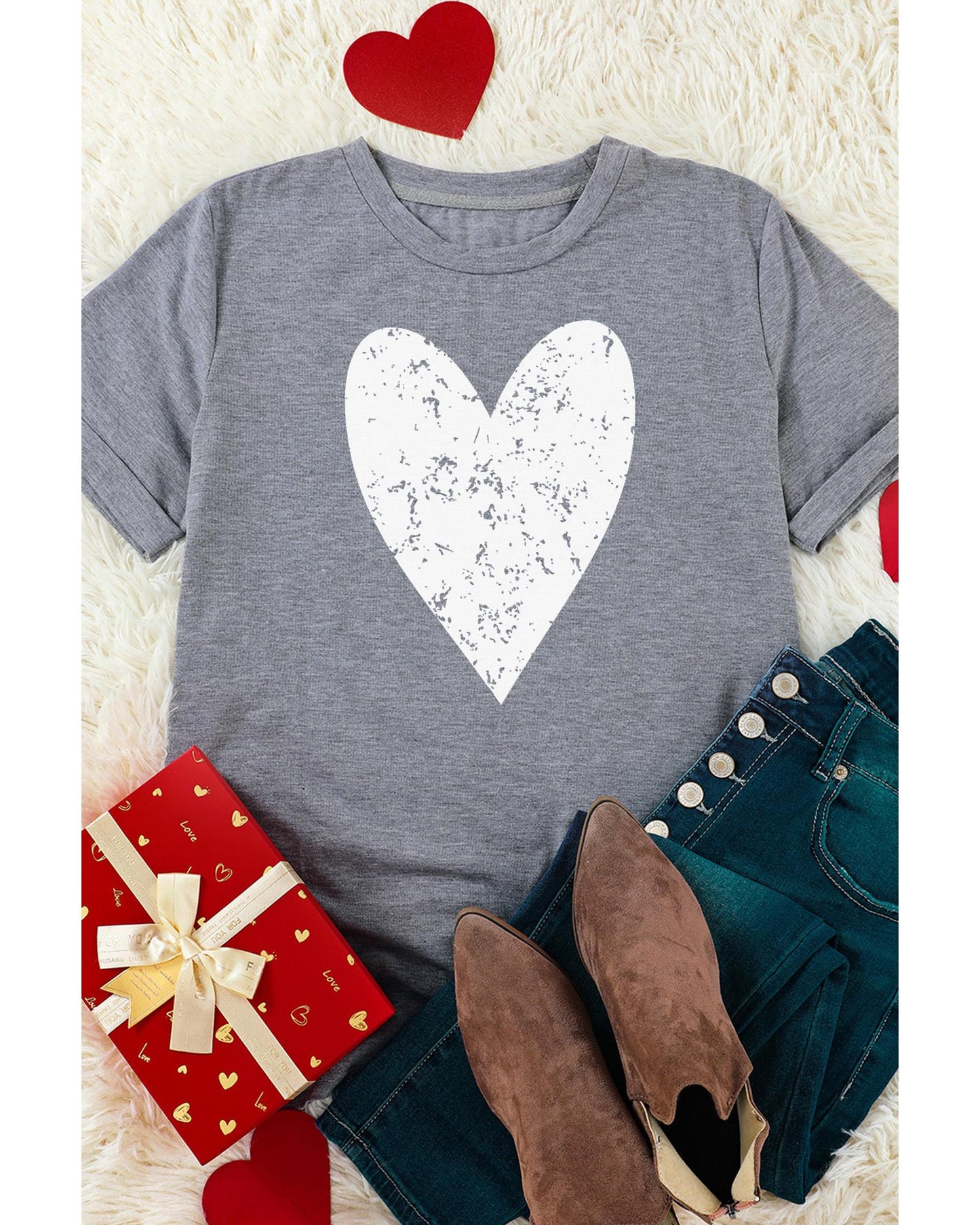 Azura Exchange Heart Graphic Print T-Shirt - M