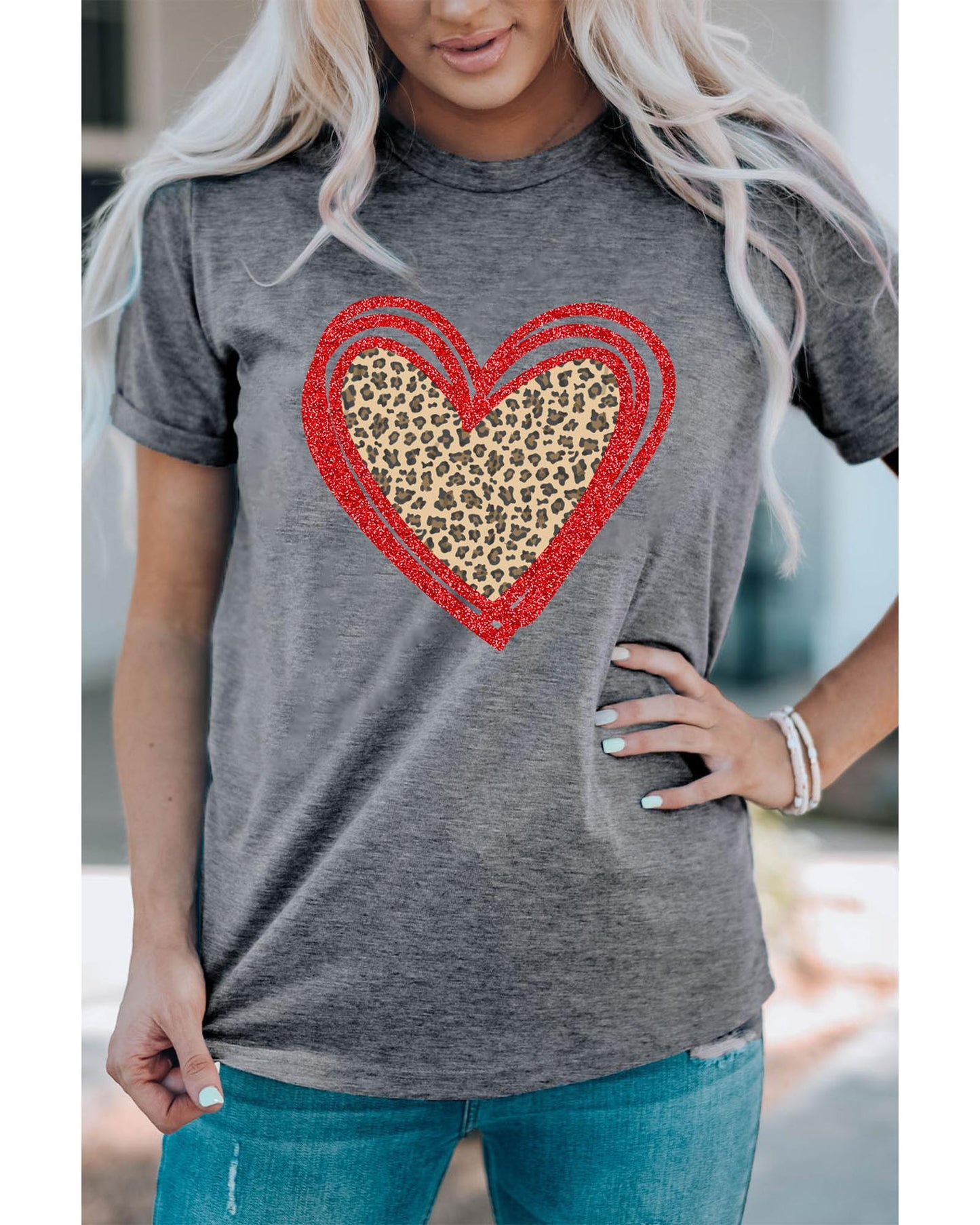 Azura Exchange Leopard Heart Graphic T-shirt - L