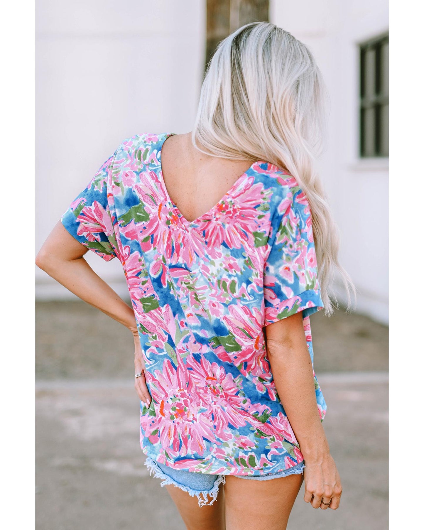 Azura Exchange Loose Fit Floral Print V Neck T Shirt - L