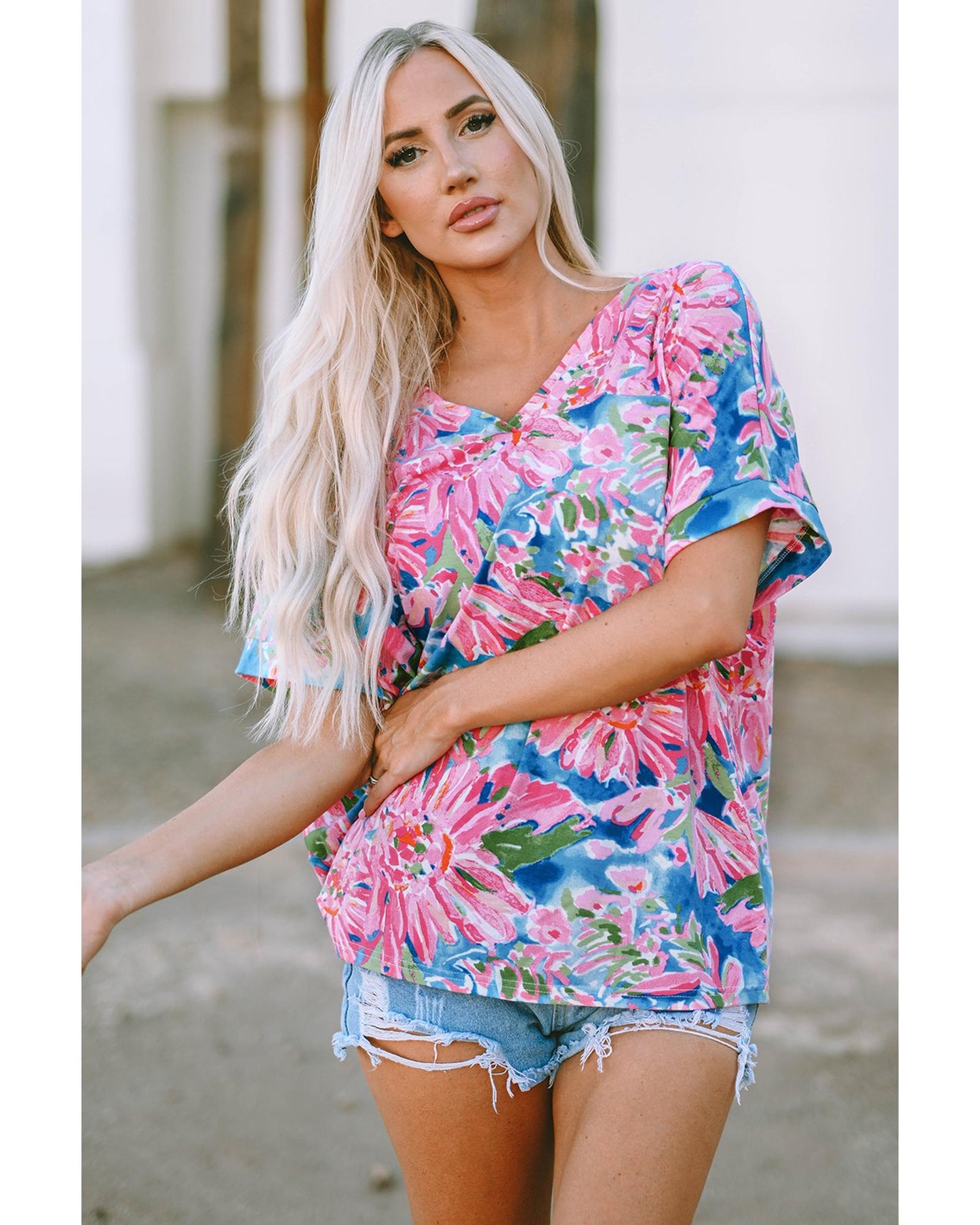 Azura Exchange Loose Fit Floral Print V Neck T Shirt - M