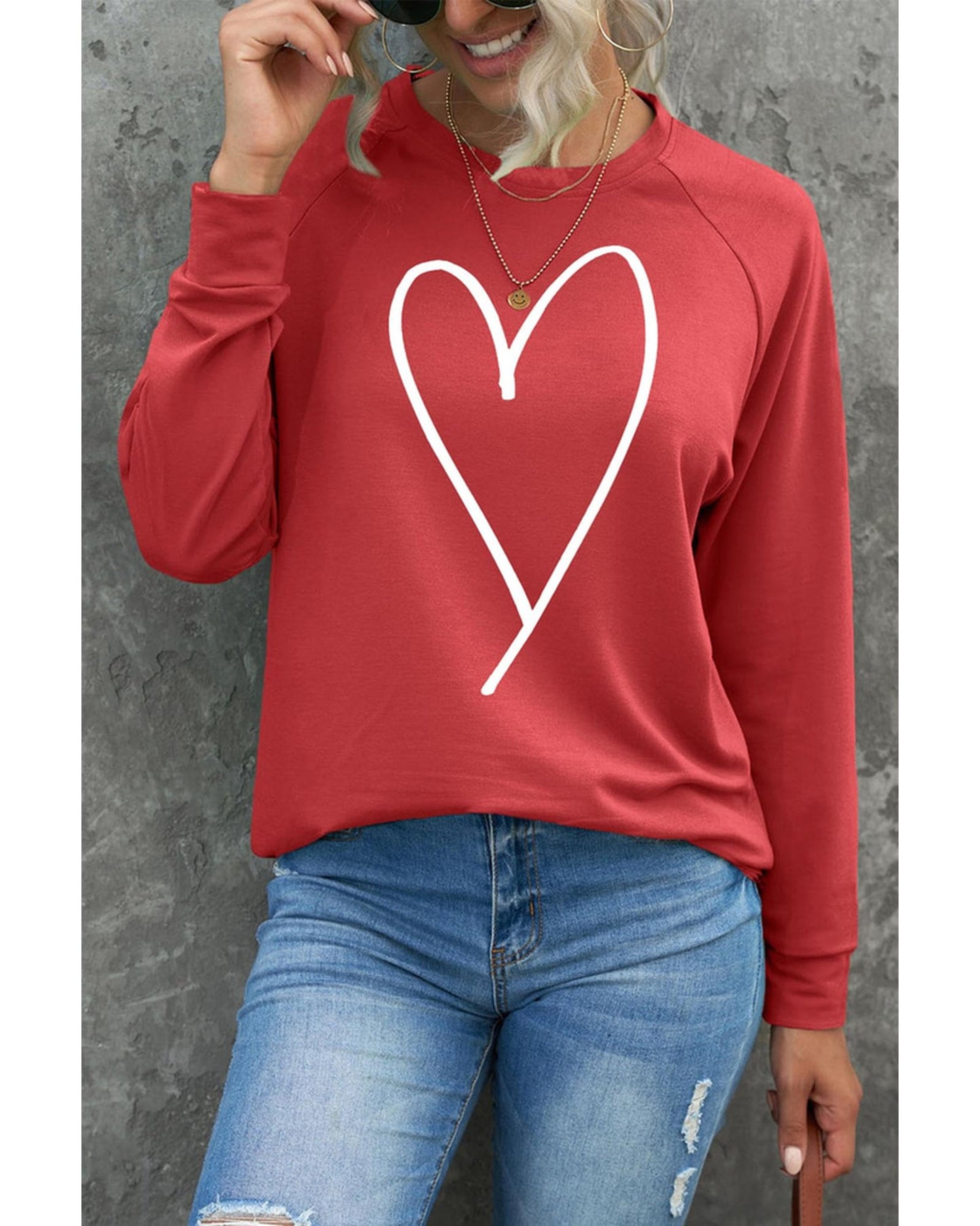 Azura Exchange Heart Graphic Sweatshirt - 2XL