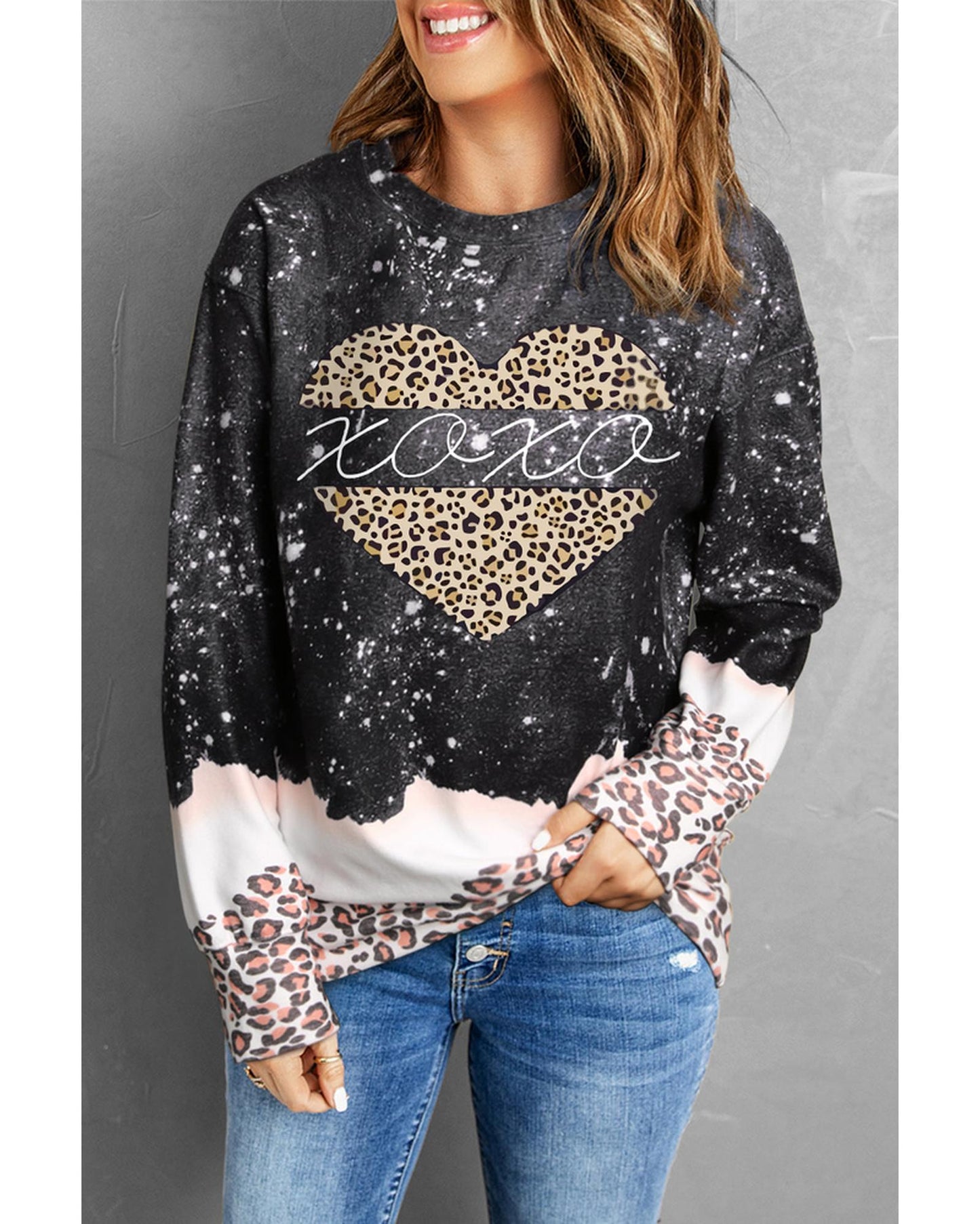 Azura Exchange Heart Leopard Splicing Pullover Sweatshirt - M