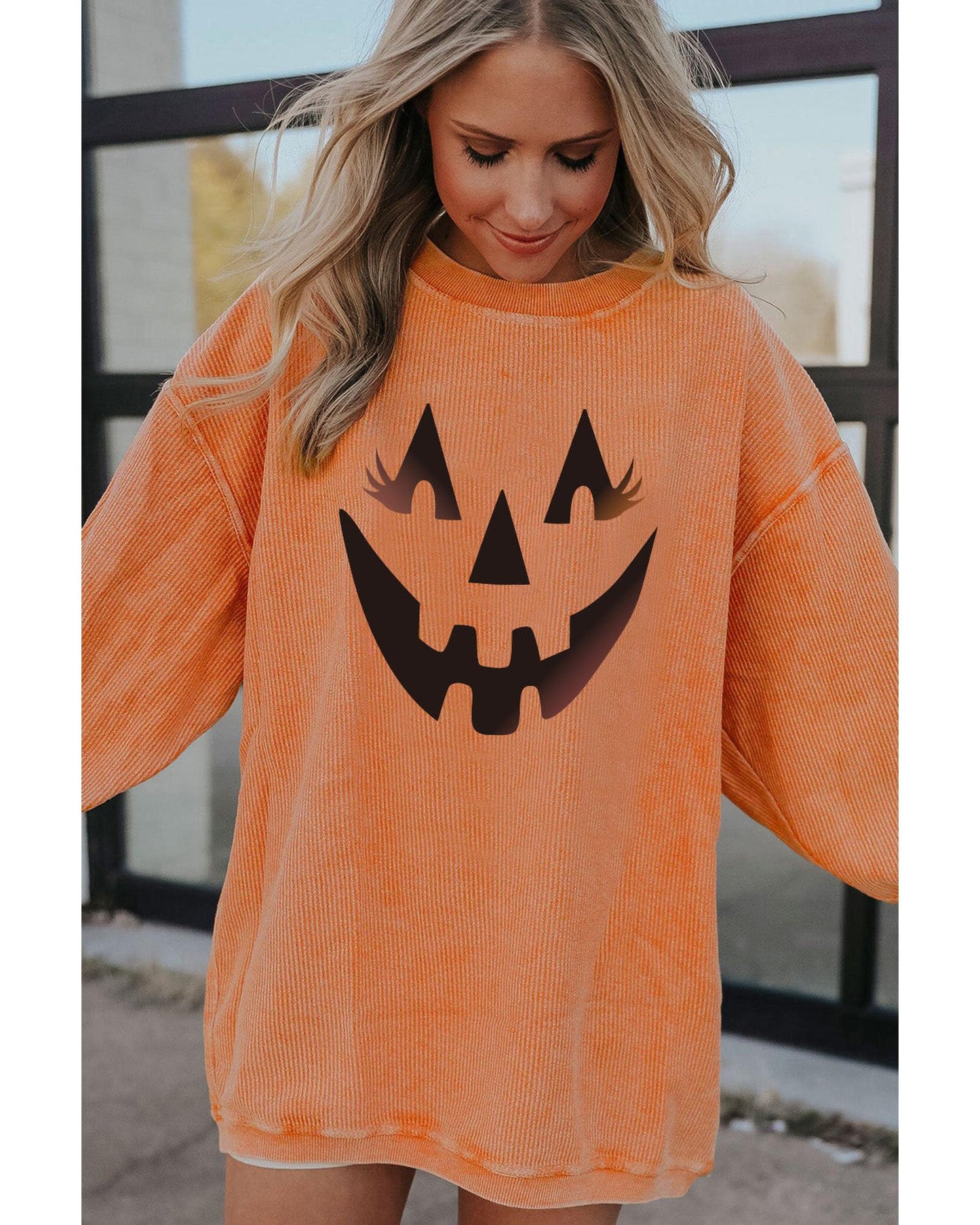 Azura Exchange Pumpkin Smile Face Graphic Sweatshirt - L