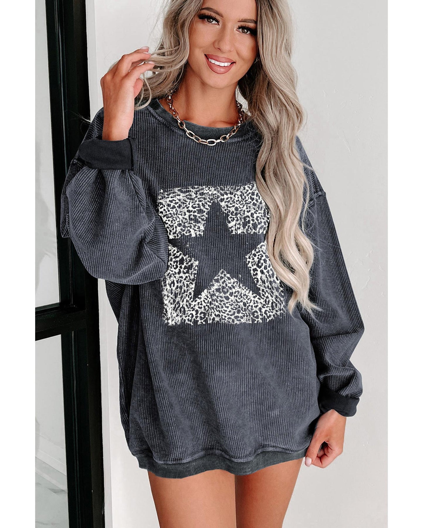 Azura Exchange Leopard Star Graphic Corded Sweatshirt - L