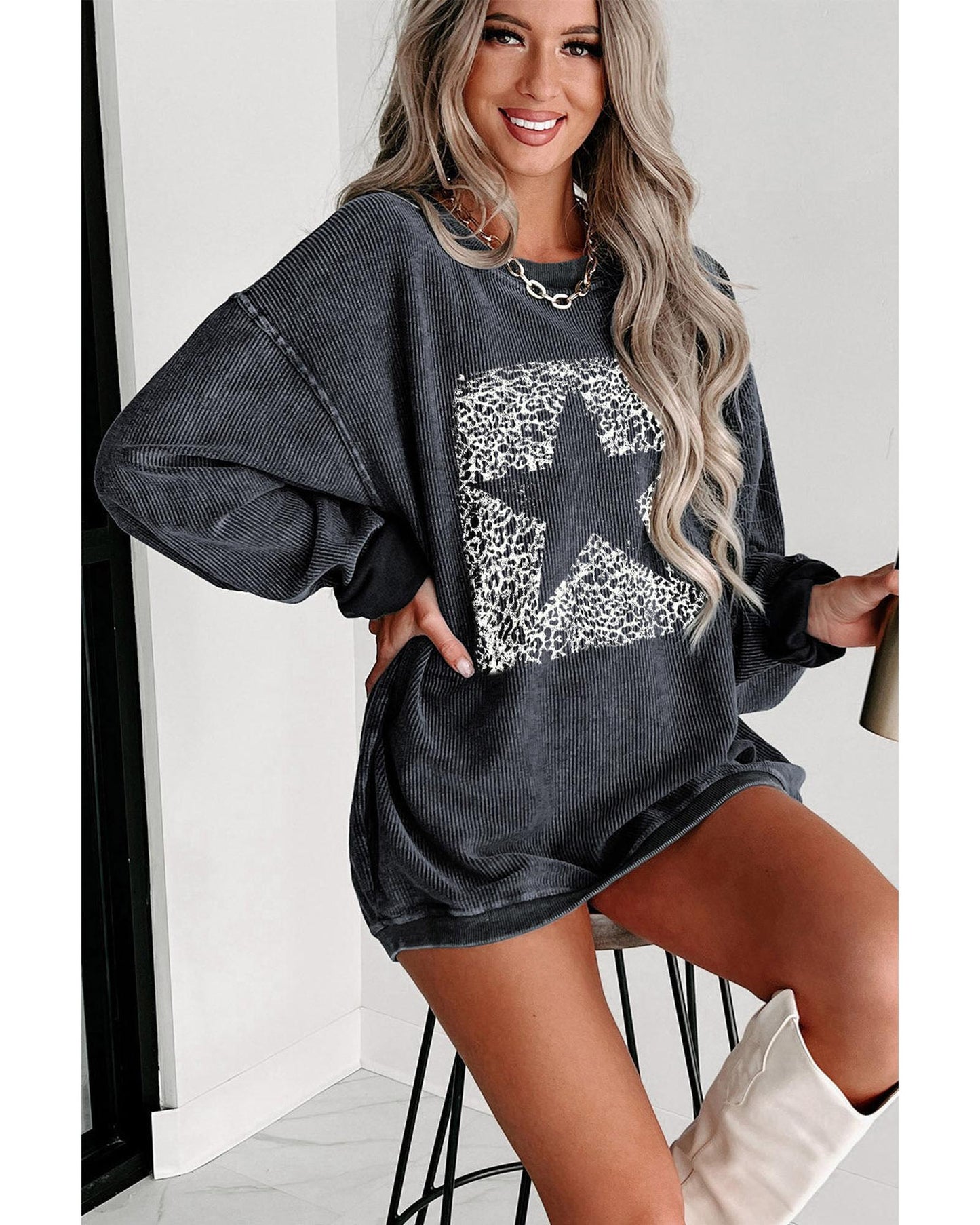 Azura Exchange Leopard Star Graphic Corded Sweatshirt - XL