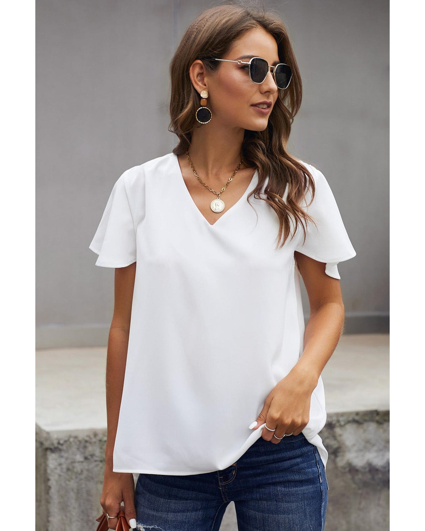 Azura Exchange Classic V Neck Tee - L