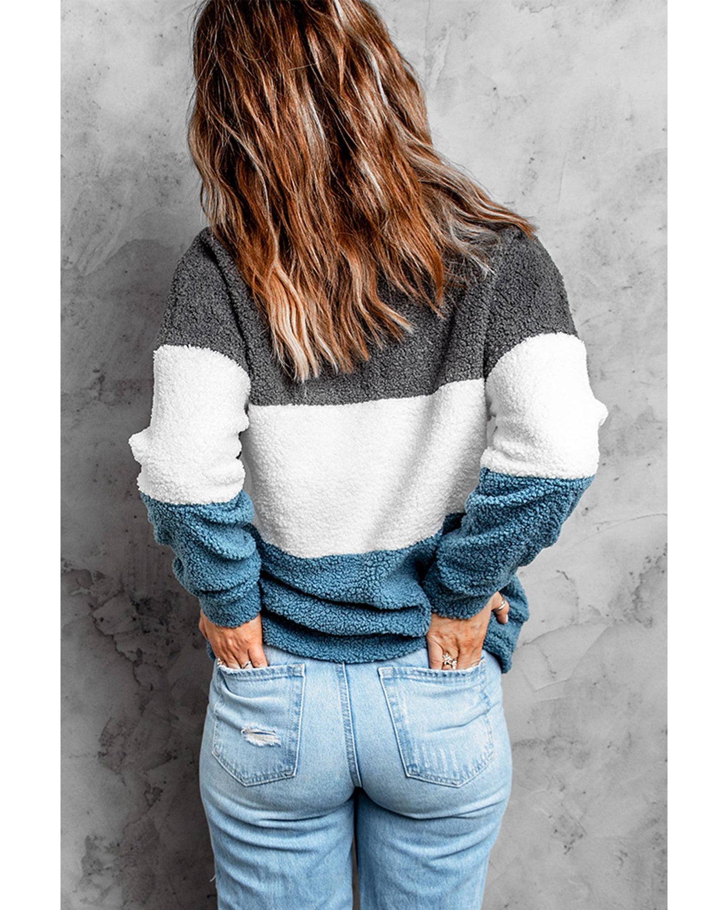 Azura Exchange Colorblock Plush Sweatshirt - M