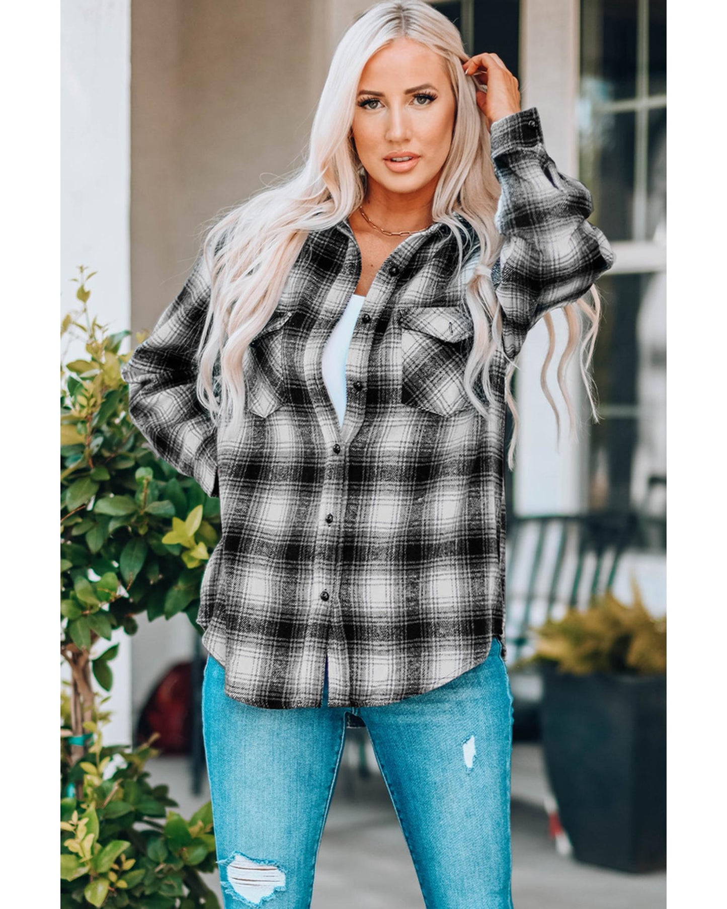 Azura Exchange Plaid Buttons Pocketed Shacket - M