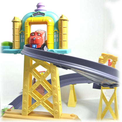 Chuggington Train Motorised Training Yard Loop Ready to Play Set with Diecast Wilson