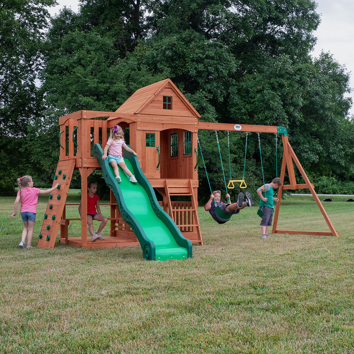 Backyard Discovery Hillcrest Play Center