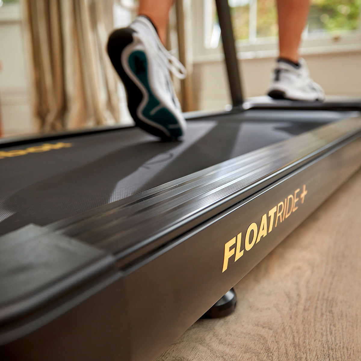 Reebok FR20z Floatride Treadmill (Black)