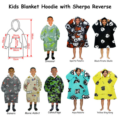 Blanket Hoodie with Sherpa Reverse Black Pirate Skulls