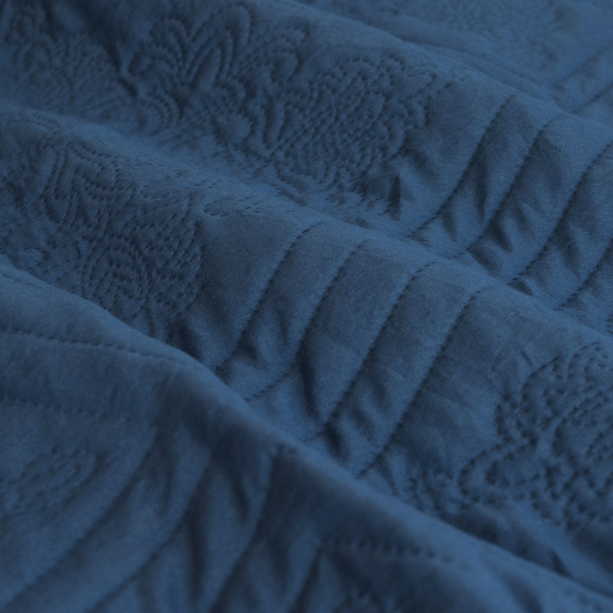 Ardor Eddison Cornflower Light Quilted Embossed Quilt Cover Set King