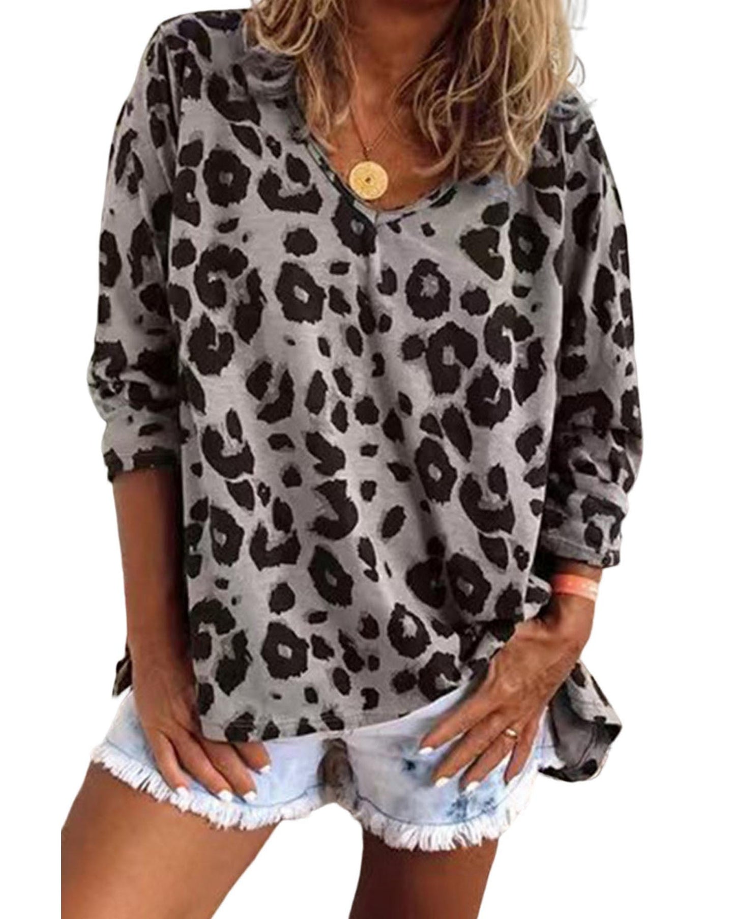 Azura Exchange Leopard Print V Neck Long Sleeve Top - M