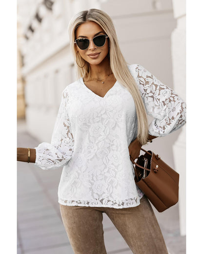 Azura Exchange Floral Lace Crochet V Neck Top - M