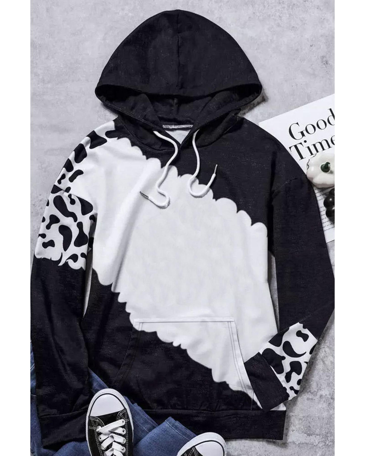 Azura Exchange Cow Tie Dye Print Pullover Hoodie with Pocket - L