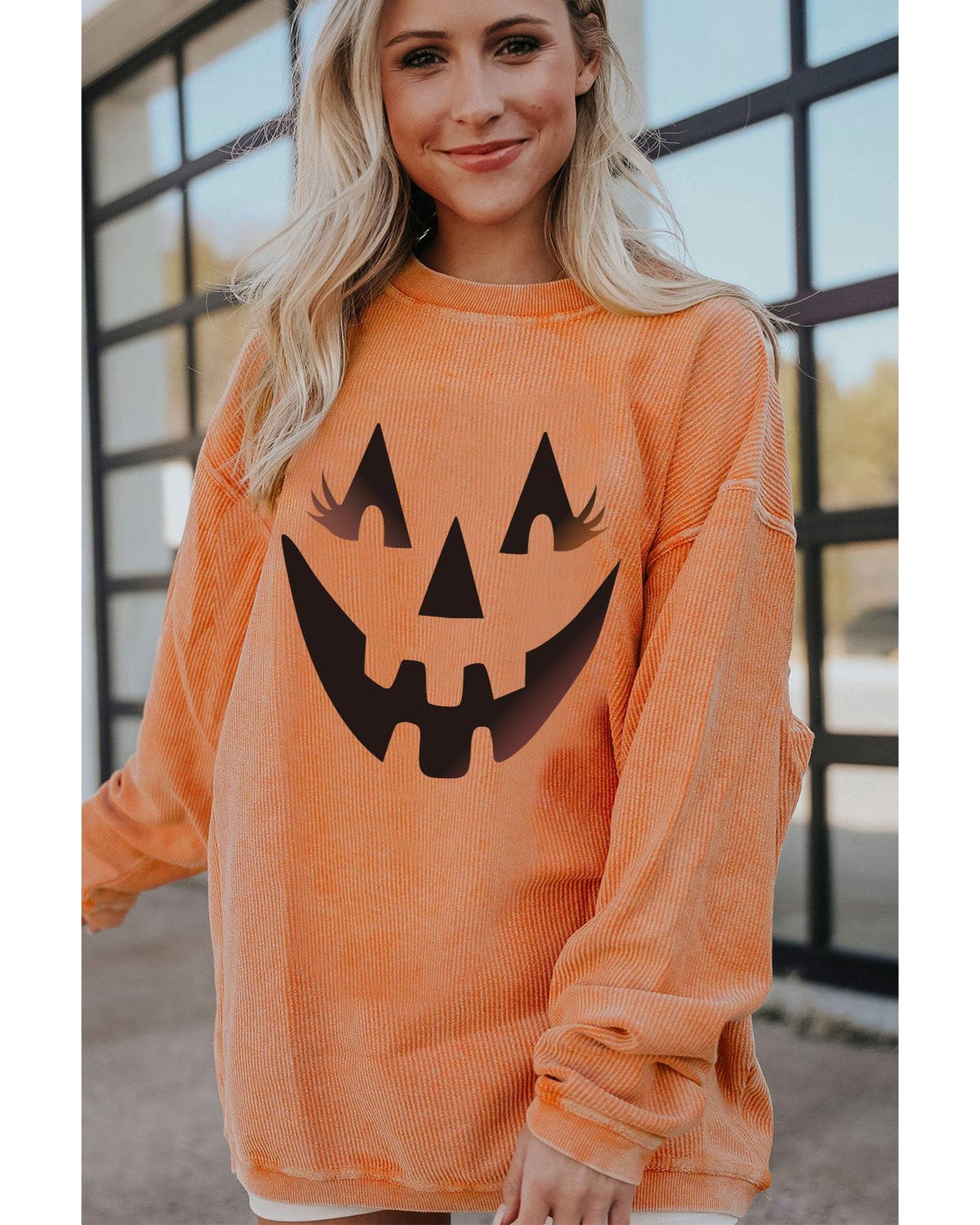 Azura Exchange Pumpkin Smile Face Graphic Sweatshirt - M