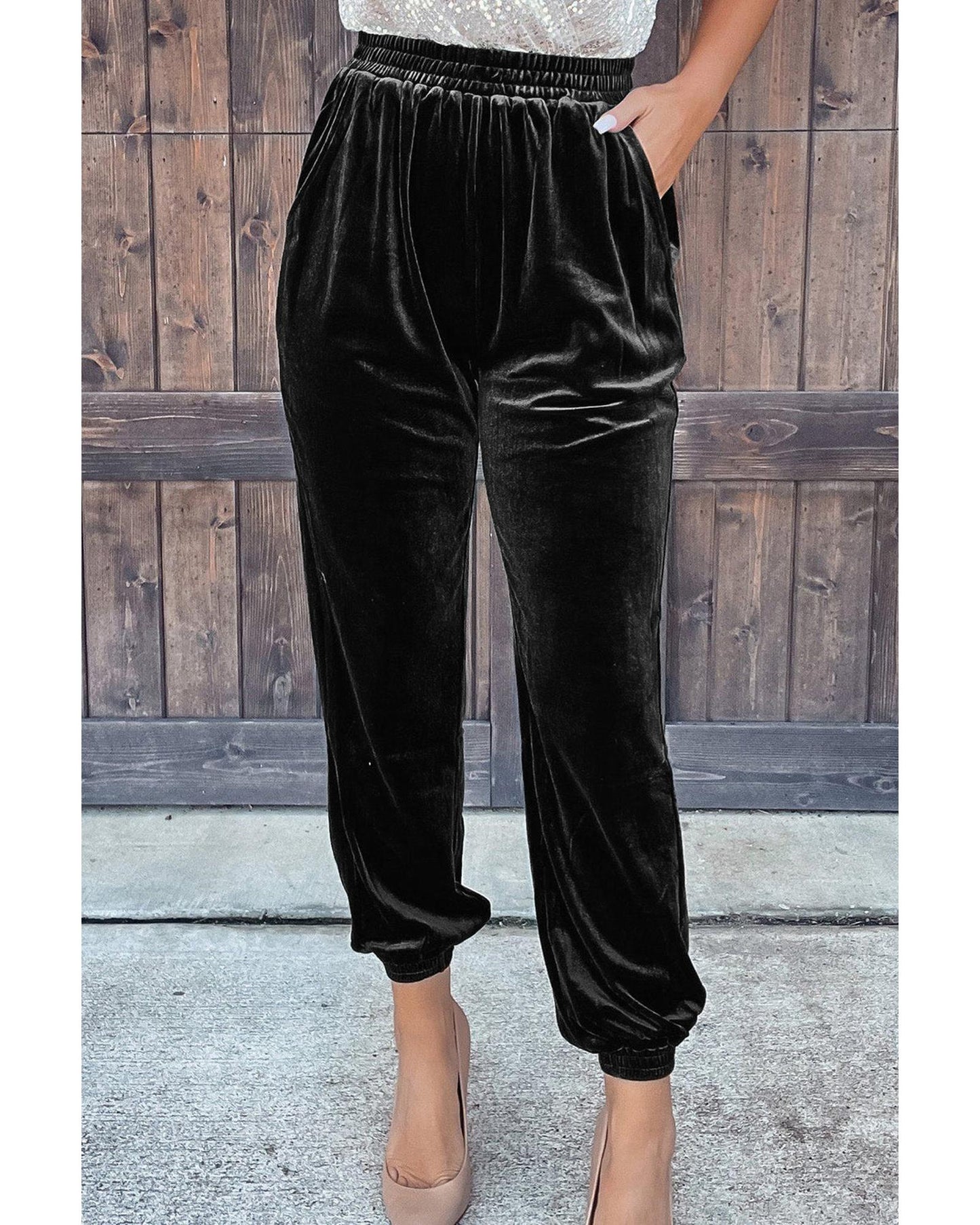 Azura Exchange Luxurious Velvet Jogger Pants - L